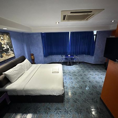 Koenig Hotel Pattaya Near Walking Street Exterior photo